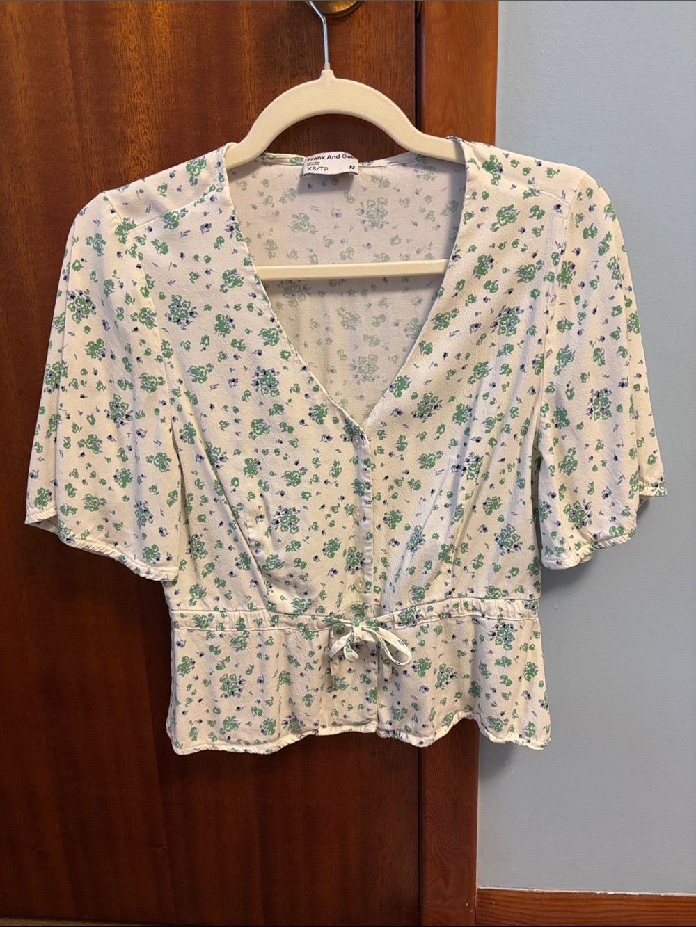 Frank and Oak Light Cream Floral V-Neck Tie-Waist Top